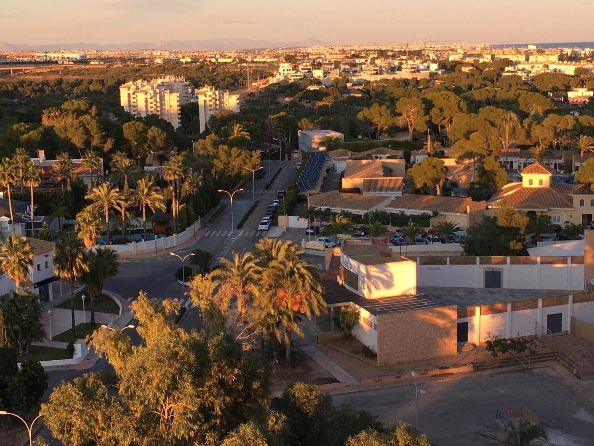 Cosy, Seaview Apartment, Close To Beach And Bars -Edificio Rhin Campoamor Εξωτερικό φωτογραφία